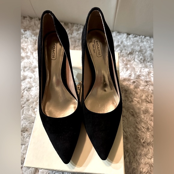 Coach black suede pump size 6.5 - Picture 1 of 6